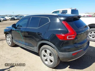 2019 Volvo XC40 Momentum with VIN YV4162XZ3K2018371, listed as a IAAI auction lot 41650401 with 86,647 mi miles and . Bid and sale history available at carsss.com. Image 3.