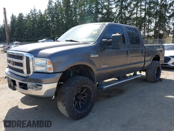 2005 Ford Super Duty F-250 XL with VIN 1FTSW21P05EC31103, listed as a IAAI auction lot 41966914 with 154,095 mi miles. Bid and sale history available at carsss.com. Image 2.