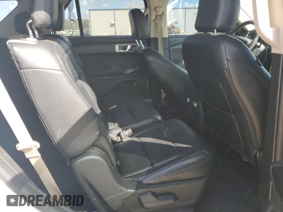 2021 Ford Explorer z VIN 1FMSK7BH8MGA02392, wystawiony jako Copart lot #44500365 z przebiegiem 94 110 mil mil oraz Szkoda całkowita • Salvage title. Historia ofert i sprzedaży dostępna na DreamBid. Obrazek 11.