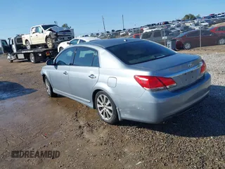 2012 Toyota Avalon z VIN 4T1BK3DB5CU456391, wystawiony jako IAAI lot #41388405 z przebiegiem 107 280 mil mil oraz . Historia ofert i sprzedaży dostępna na DreamBid. Obrazek 3.