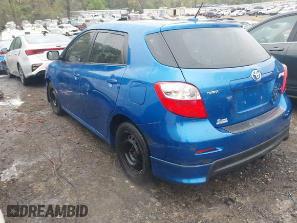 2010 Toyota Matrix z VIN 2T1KU4EE2AC333025, wystawiony jako IAAI lot #41957278 z przebiegiem 143 204 mil mil oraz . Historia ofert i sprzedaży dostępna na DreamBid. Obrazek 3.