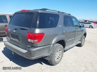 2006 Toyota Sequoia SR5 with VIN 5TDZT34A96S274645, listed as a IAAI auction lot 41767890 with 220,108 mi miles. Bid and sale history available at carsss.com. Image 4.