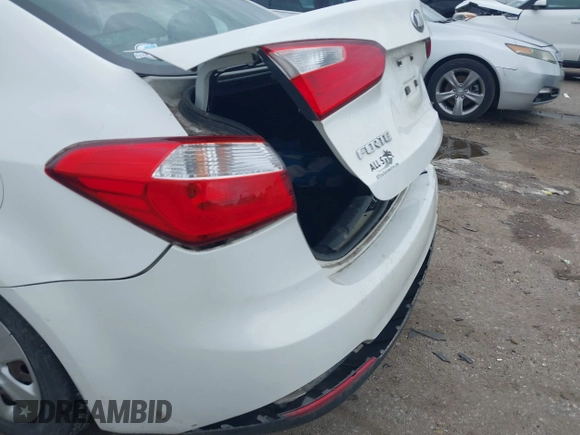 2016 Kia Forte LX z VIN KNAFK4A63G5486330, wystawiony jako IAAI lot #41898559 z przebiegiem 149 606 mil mil oraz . Historia ofert i sprzedaży dostępna na DreamBid. Obrazek 6.
