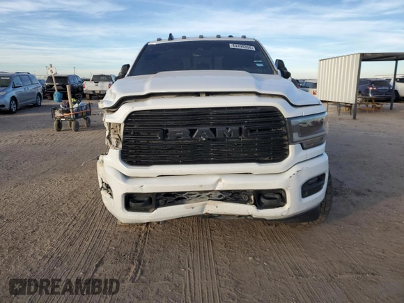 2019 Ram 2500 Laramie with VIN 3C6UR5NL0KG664229, listed as a Copart auction lot 84499384 with 146,725 mi miles and Salvage Title. Bid and sale history available at carsss.com. Image 5.