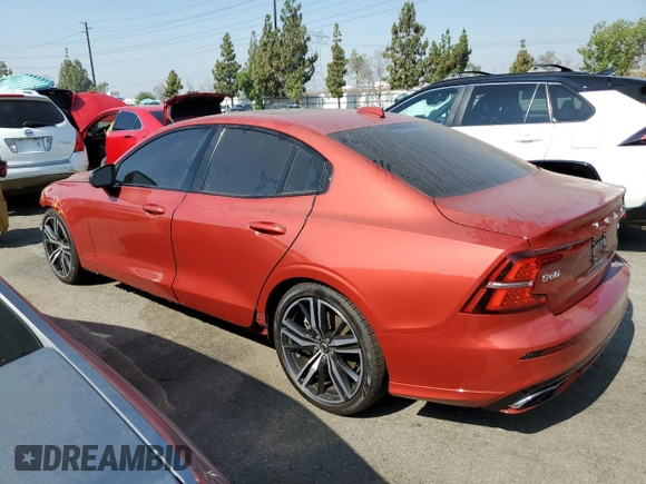 2019 Volvo S60 R-Design with VIN 7JRA22TM0KG001265, listed as a Copart auction lot 59937884 with 17,131 mi miles and Salvage Title. Bid and sale history available at carsss.com. Image 2.