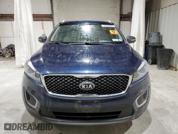2017 Kia Sorento LX with VIN 5XYPGDA5XHG308469, listed as a Copart auction lot 52288925 with 77,454 mi miles and Salvage Title. Bid and sale history available at carsss.com. Image 5.