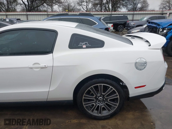 2010 Ford Mustang GT with VIN 1ZVBP8CH9A5104685, listed as a IAAI auction lot 41534828 with 82,771 mi miles and . Bid and sale history available at carsss.com. Image 19.