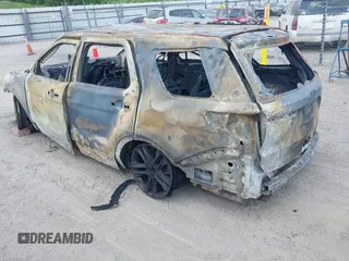 2017 Ford Explorer XLT с VIN 1FM5K8D88HGA11275, выставлен на аукционе IAAI как лот 42260232 с пробегом Не указан миль и . История ставок и продаж доступна на DreamBid. Изображение 3.