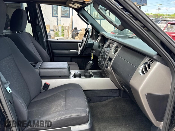 2016 Ford Expedition Max XLT z VIN 1FMJK1JT2GEF43405, wystawiony jako Copart lot #58369175 z przebiegiem 107 658 mil mil oraz Czysty tytuł • Clean title. Historia ofert i sprzedaży dostępna na DreamBid. Obrazek 5.