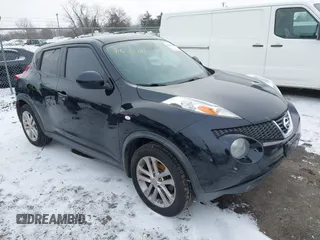 2011 Nissan Juke SL with VIN JN8AF5MV1BT011844, listed as a IAAI auction lot 41633181 with 207,181 mi miles. Bid and sale history available at carsss.com. Image 1.