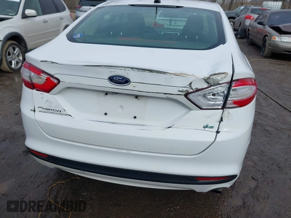 2015 Ford Fusion SE with VIN 3FA6P0H70FR185771, listed as a IAAI auction lot 41485907 with 186,353 mi miles. Bid and sale history available at carsss.com. Image 6.