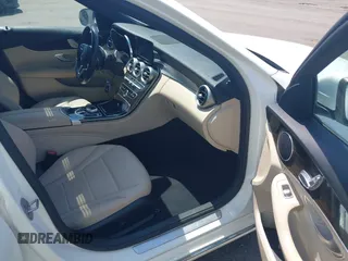 2019 Mercedes-Benz C 300 с VIN 55SWF8DB6KU294302, выставлен на аукционе IAAI как лот 42457628 с пробегом 70 684 миль миль и . История ставок и продаж доступна на DreamBid. Изображение 5.