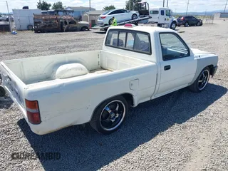 1994 Toyota Pickup with VIN 4TARN81A4RZ246357, listed as a IAAI auction lot 42664261 with 218,034 mi miles and . Bid and sale history available at DreamBid. Image 4.