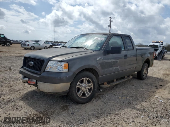 2005 Ford F-150 STX with VIN 1FTRX12W45NB42078, listed as a Copart auction lot 48613525 with 215,237 mi miles and Salvage Title. Bid and sale history available at carsss.com. Image 1.