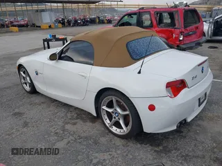 2007 BMW Z4 3.0si with VIN 4USBU53597LX02452, listed as a IAAI auction lot 41788102 with 196,971 mi miles and . Bid and sale history available at DreamBid. Image 3.