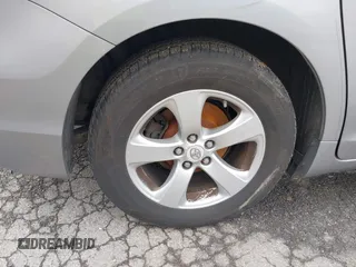2012 Toyota Sienna LE AAS with VIN 5TDKK3DC9CS227584, listed as a IAAI auction lot 41972758 with 258,077 mi miles. Bid and sale history available at carsss.com. Image 12.