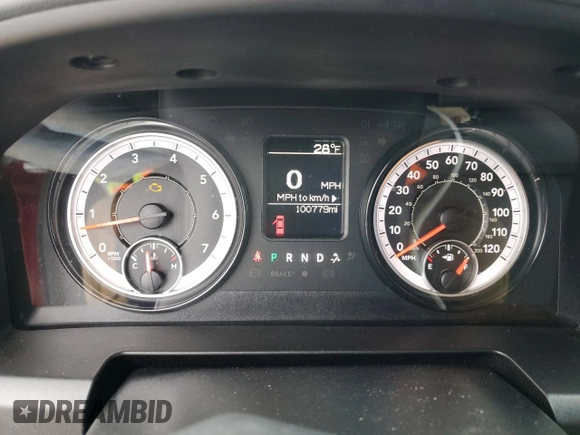 2018 Ram 1500 Express with VIN 1C6RR7FG1JS270118, listed as a Copart auction lot 45672575 with 100,779 mi miles and Salvage Title. Bid and sale history available at carsss.com. Image 9.