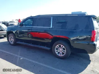 2018 Chevrolet Suburban LT with VIN 1GNSCHKCXJR262926, listed as a IAAI auction lot 41675862 with 181,117 mi miles. Bid and sale history available at carsss.com. Image 14.