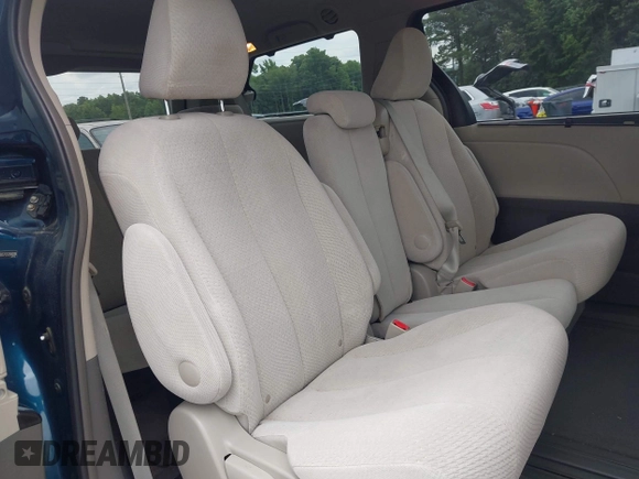 2012 Toyota Sienna LE AAS с VIN 5TDKK3DC7CS268098, выставлен на аукционе IAAI как лот 42451544 с пробегом 265 316 миль миль и . История ставок и продаж доступна на DreamBid. Изображение 8.
