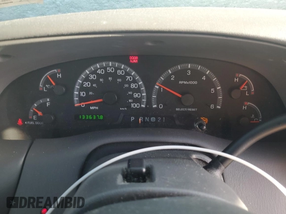2002 Ford F-150 XL z VIN 2FTRX08L12CA26636, wystawiony jako Copart lot #89254825 z przebiegiem 133 637 mil mil oraz Szkoda całkowita • Salvage title. Historia ofert i sprzedaży dostępna na DreamBid. Obrazek 9.