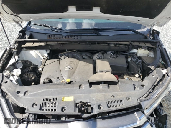 2017 Toyota Highlander Limited with VIN 5TDYZRFH6HS219547, listed as a Copart auction lot 55487995 with 129,617 mi miles and Salvage title. Bid and sale history available at DreamBid. Image 12.
