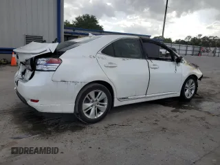 2011 Lexus HS 250h z VIN JTHBB1BA1B2043914, wystawiony jako Copart lot #51455045 z przebiegiem Nie podano mil oraz Nie do naprawy • Non repairable. Historia ofert i sprzedaży dostępna na DreamBid. Obrazek 3.