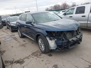 2017 Lincoln MKX Select with VIN 2LMPJ6KR4HBL48808, listed as a IAAI auction lot 41839898 with 90,147 mi miles. Bid and sale history available at carsss.com. Image 1.