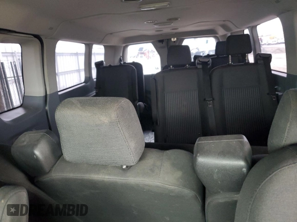 2019 Ford Transit Passenger XL z VIN 1FBZX2ZM6KKA60154, wystawiony jako Copart lot #52922675 z przebiegiem Nie podano mil oraz Tytuł czysty. Historia ofert i sprzedaży dostępna na DreamBid. Obrazek 10.