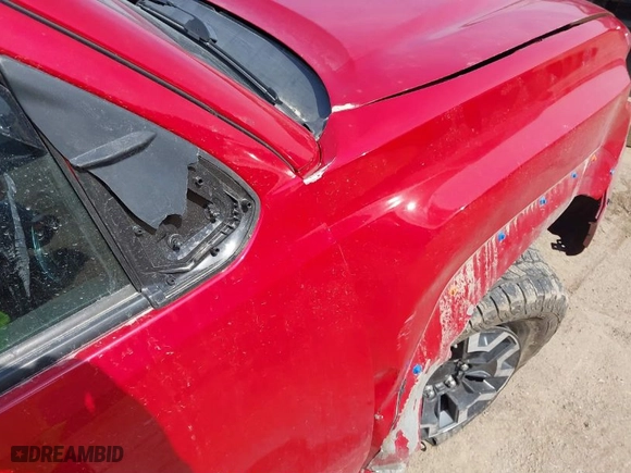 2020 Toyota Tacoma 4WD SR5 with VIN 3TMCZ5AN7LM305667, listed as a IAAI auction lot 41790927 with 86,173 mi miles. Bid and sale history available at carsss.com. Image 20.