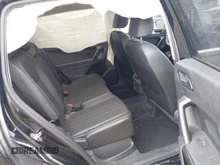 2022 Volkswagen Tiguan SE z VIN 3VV2B7AX4NM093585, wystawiony jako IAAI lot #42267105 z przebiegiem 31 239 mil mil oraz . Historia ofert i sprzedaży dostępna na DreamBid. Obrazek 8.
