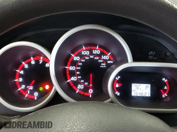 2010 Toyota Matrix S z VIN 2T1LE4EE0AC014823, wystawiony jako Copart lot #57038765 z przebiegiem 154 631 mil mil oraz Czysty tytuł • Clean title. Historia ofert i sprzedaży dostępna na DreamBid. Obrazek 9.