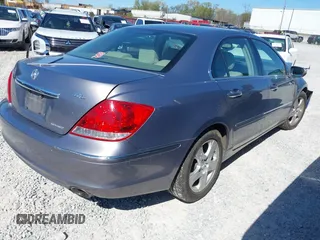 2007 Acura RL Tech Pkg with VIN JH4KB16647C002703, listed as a IAAI auction lot 41882614 with 174,713 mi miles. Bid and sale history available at carsss.com. Image 4.