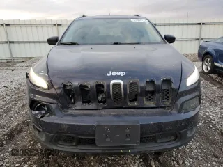 2015 Jeep Cherokee Latitude with VIN 1C4PJMCS8FW682275, listed as a Copart auction lot 85960144 with 139,509 mi miles and Salvage Title. Bid and sale history available at DreamBid. Image 5.