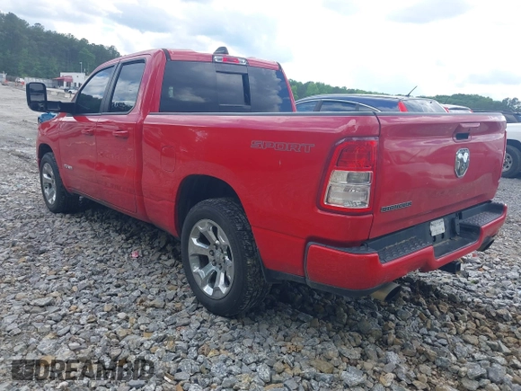 2021 Ram 1500 Lone Star z VIN 1C6RREBT0MN828129, wystawiony jako IAAI lot #42268306 z przebiegiem 105 958 mil mil oraz . Historia ofert i sprzedaży dostępna na DreamBid. Obrazek 3.