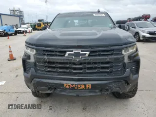 2023 Chevrolet Silverado 1500 RST with VIN 3GCUDEE83PG311025, listed as a Copart auction lot 70839424 with 40,519 mi miles and Salvage Title. Bid and sale history available at carsss.com. Image 5.