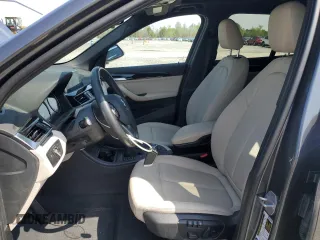 2018 BMW X1 xDrive28i with VIN WBXHT3C36J5L33585, listed as a Copart auction lot 51148545 with 32,091 mi miles and Salvage Title. Bid and sale history available at carsss.com. Image 7.