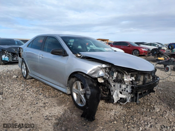 2013 Toyota Camry L with VIN 4T1BF1FK7DU234197, listed as a Copart auction lot 47459845 with 234,144 mi miles and Salvage Title. Bid and sale history available at carsss.com. Image 4.