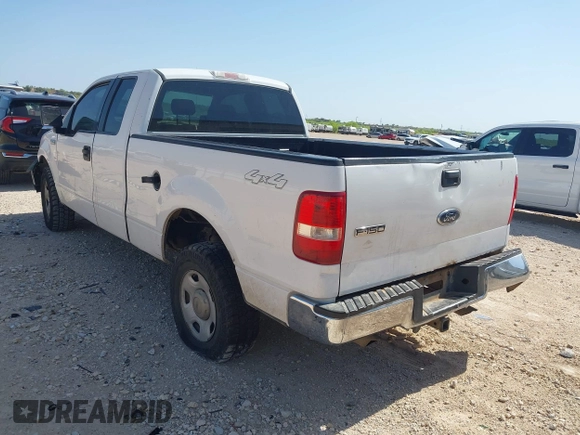 2005 Ford F-150 XLT with VIN 1FTPX14505NA67097, listed as a IAAI auction lot 42012449 with 192,258 mi miles. Bid and sale history available at carsss.com. Image 3.