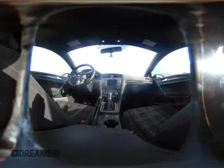 2017 Volkswagen GTI S z VIN 3VW547AU2HM023421, wystawiony jako IAAI lot #41673669 z przebiegiem 91 094 mil mil oraz . Historia ofert i sprzedaży dostępna na DreamBid. Obrazek 21.