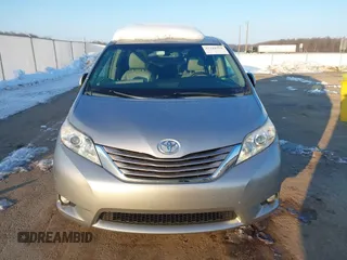 2015 Toyota Sienna Ltd with VIN 5TDDK3DC1FS094834, listed as a IAAI auction lot 41344394 with 137,146 mi miles. Bid and sale history available at carsss.com. Image 12.