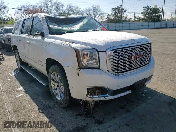 2017 GMC Yukon XL Denali with VIN 1GKS2HKJ5HR139365, listed as a Copart auction lot 52140725 with 135,079 mi miles and Salvage Title. Bid and sale history available at carsss.com. Image 12.