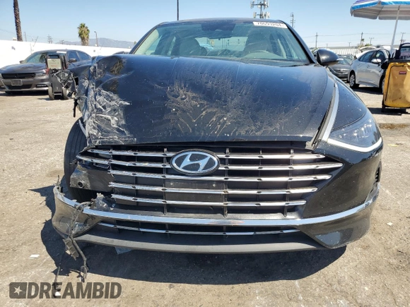 2022 Hyundai Sonata Hybrid Blue with VIN KMHL24JJ9NA041424, listed as a Copart auction lot 70693204 with 32,689 mi miles and Salvage Title. Bid and sale history available at carsss.com. Image 5.