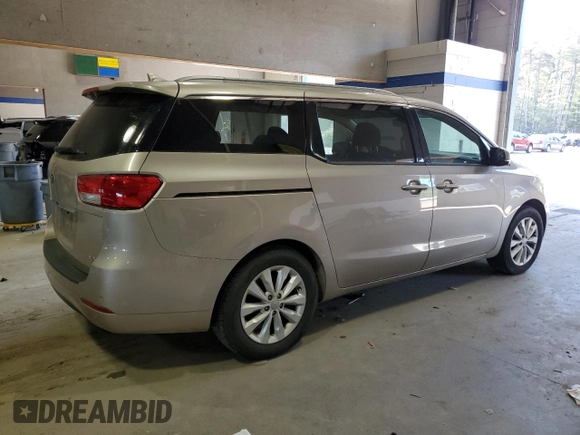 2015 Kia Sedona EX with VIN KNDMC5C1XF6020093, listed as a Copart auction lot 53555475 with 172,154 mi miles and Clean Title. Bid and sale history available at carsss.com. Image 3.