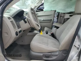 2012 Ford Escape XLT с VIN 1FMCU9DG1CKB43394, выставлен на аукционе Copart как лот 50713325 с пробегом 161 198 миль миль и Списание • Salvage title. История ставок и продаж доступна на DreamBid. Изображение 7.