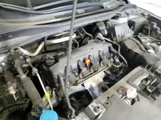 2019 Honda HR-V LX z VIN 3CZRU6H37KG700751, wystawiony jako Copart lot #81096165 z przebiegiem 62 029 mil mil oraz Szkoda całkowita • Salvage title. Historia ofert i sprzedaży dostępna na DreamBid. Obrazek 13.