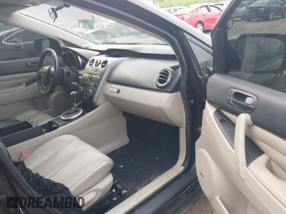 2011 Mazda CX-7 S Touring with VIN JM3ER4CL5B0401949, listed as a IAAI auction lot 42166653 with 174,281 mi miles and . Bid and sale history available at carsss.com. Image 5.