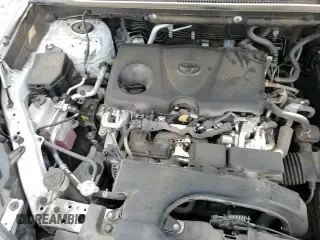 2020 Toyota RAV4 XLE Premium z VIN 2T3A1RFV5LC135257, wystawiony jako Copart lot #67830585 z przebiegiem 55 832 mil mil oraz Szkoda całkowita • Salvage title. Historia ofert i sprzedaży dostępna na DreamBid. Obrazek 14.