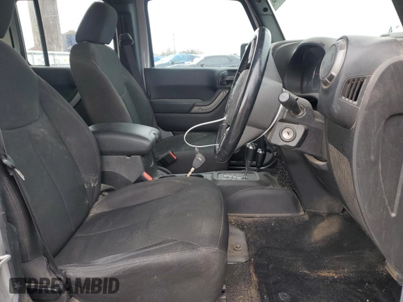 2018 Jeep Wrangler JK Unlimited Sport RHD with VIN 1C4BJWKG3JL830586, listed as a Copart auction lot 89404155 with 211,726 mi miles and Salvage Title. Bid and sale history available at carsss.com. Image 7.