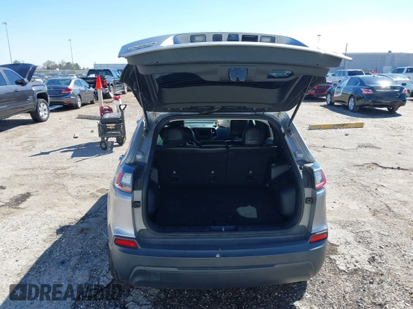 2019 Jeep Cherokee Altitude с VIN 1C4PJMLB3KD194549, выставлен на аукционе IAAI как лот 41650398 с пробегом 103 771 миль миль и . История ставок и продаж доступна на DreamBid. Изображение 18.