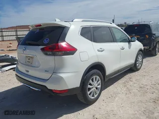 2017 Nissan Rogue S with VIN 5N1AT2MT8HC822689, listed as a IAAI auction lot 41673607 with 75,947 mi miles. Bid and sale history available at carsss.com. Image 4.